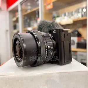 Sony Zv-E10 With 16-35mm Lens