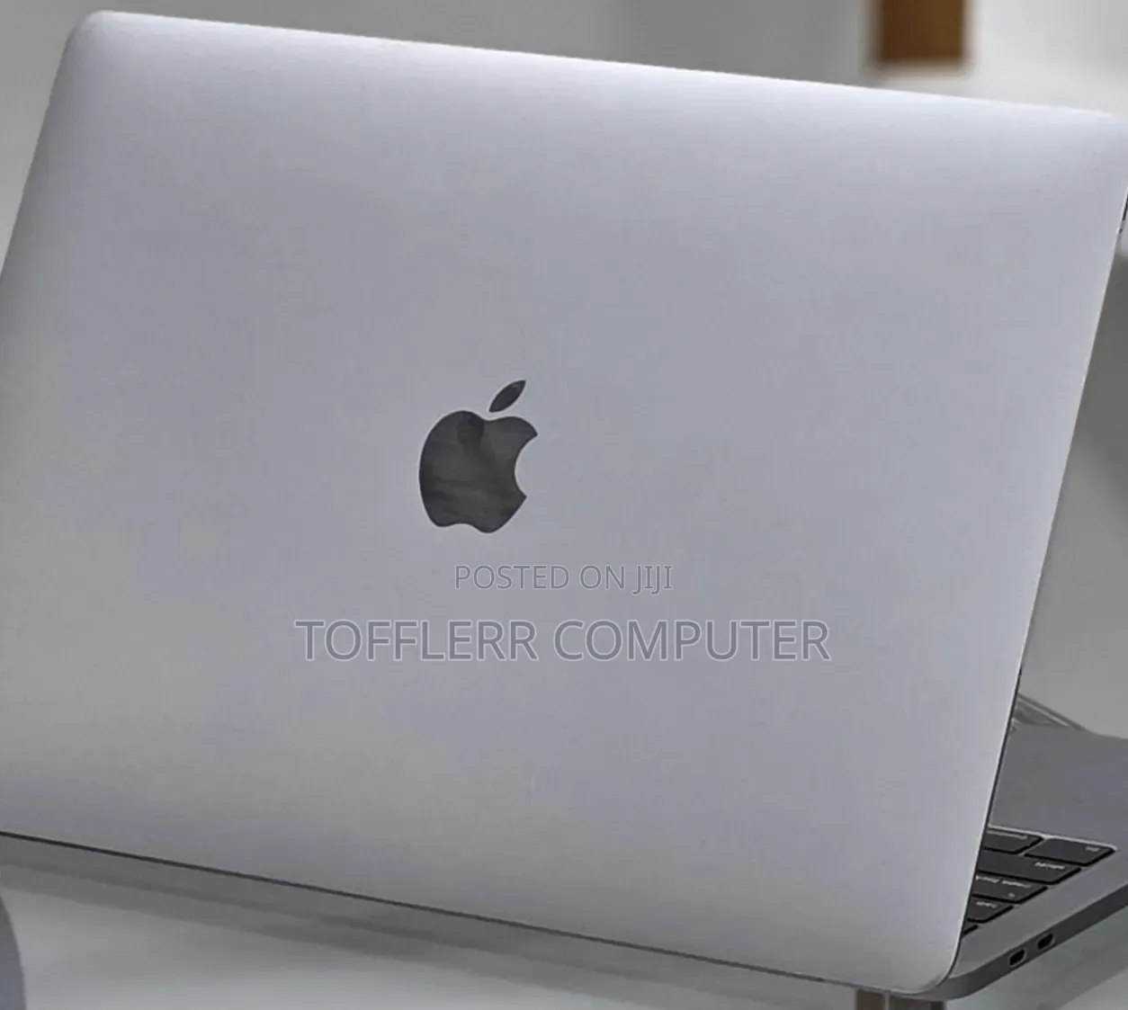 New Laptop Apple MacBook Pro 2015 16GB Intel Core i7 SSD 512GB