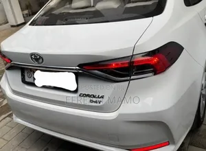 Toyota Corolla 2022 White