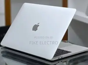 New Laptop Apple MacBook Pro 16GB Intel Core i7 SSD 256GB