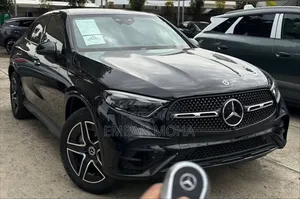 New Mercedes-Benz E400 2024 Black