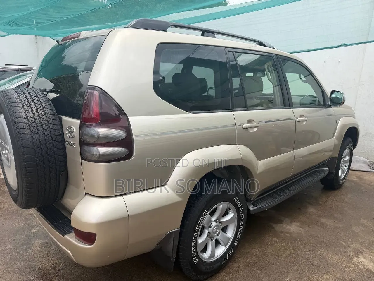 Toyota Land Cruiser 2006 Gold