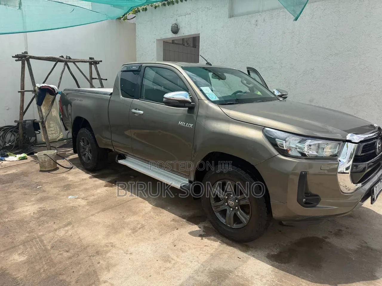 Toyota Hilux 2021 Green