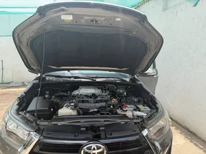 Toyota Hilux 2021 Green