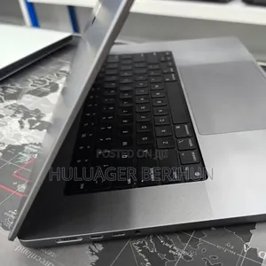 New Laptop Apple MacBook Pro 2021 M1 Max 32GB Apple M1 Max SSD 1T