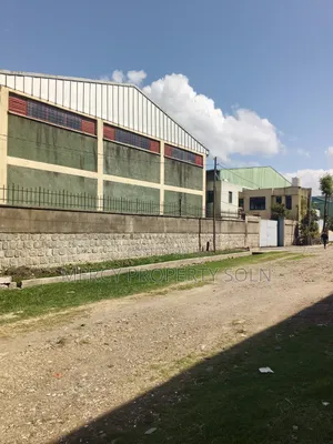 Warehouse for Rent Jacross Area With Sufficient Office Power Supply