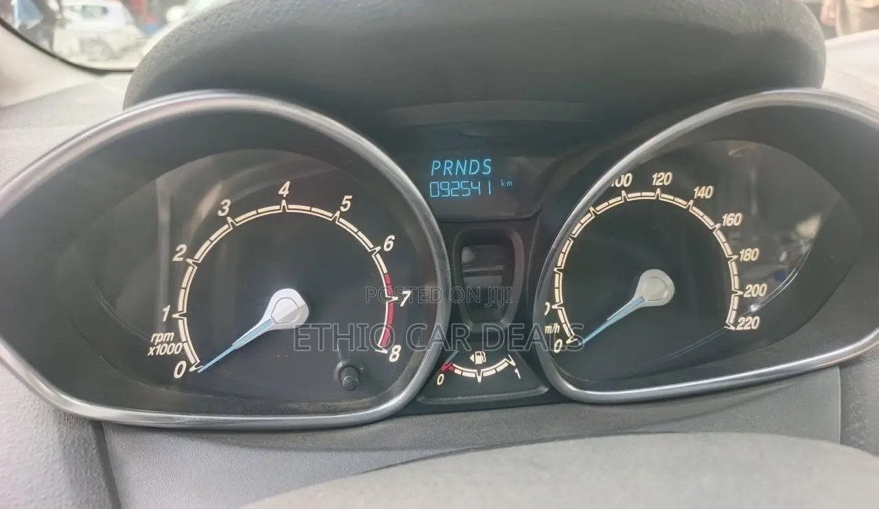 Ford Fiesta 2014 Red