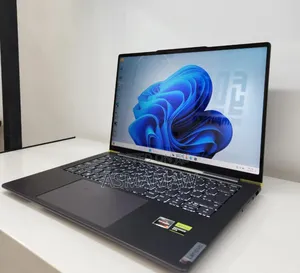 New Laptop Lenovo Yoga 7i 32GB AMD Ryzen 7 SSD 512GB