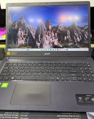 New Laptop Acer Aspire 3 8GB Intel Core i7 HDD+SSD 256GB