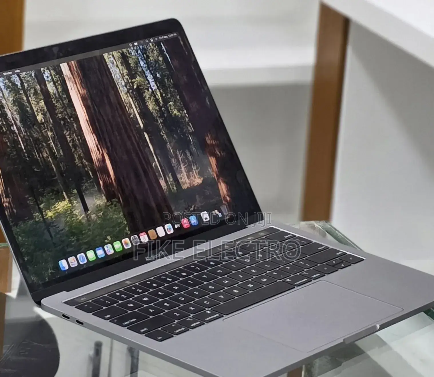 New Laptop Apple MacBook Pro 16GB SSD 256GB