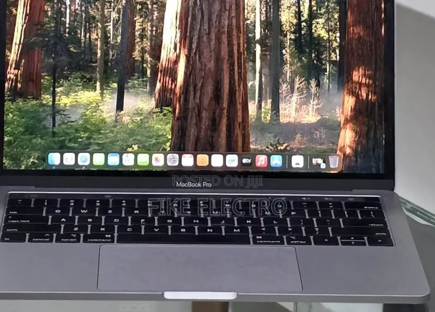 New Laptop Apple MacBook Pro 16GB SSD 256GB