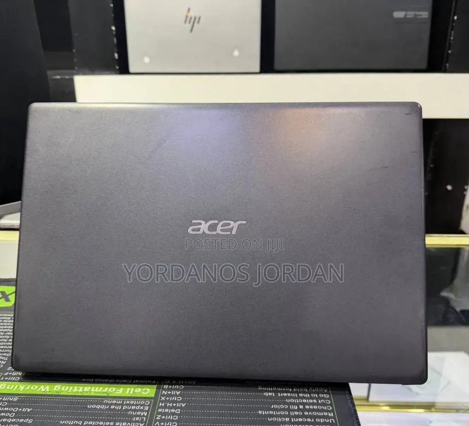 New Laptop Acer Aspire 3 8GB Intel Core i7 SSHD (Hybrid) 1.5T