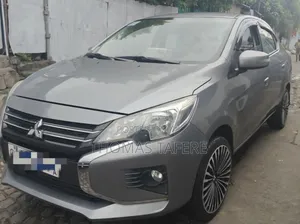 Mitsubishi Attrage 2022 Gray