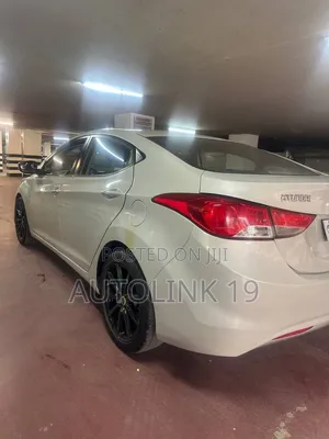 Hyundai Elantra 2013 Silver