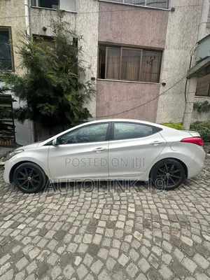 Hyundai Elantra 2013 Silver