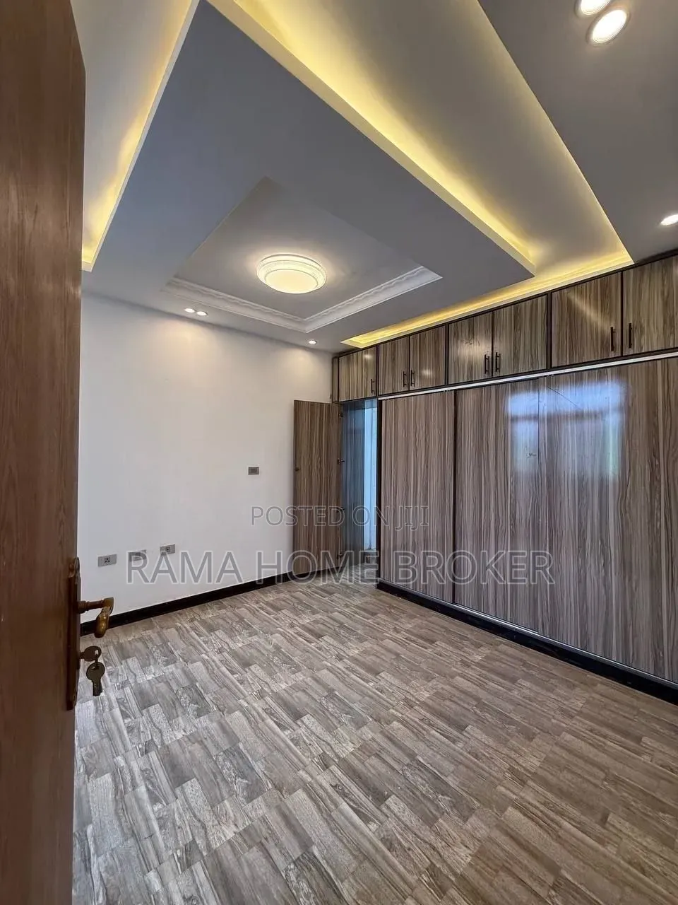 Furnished 3bdrm Condo in ዘመናዊ ቤት, Yeka for sale