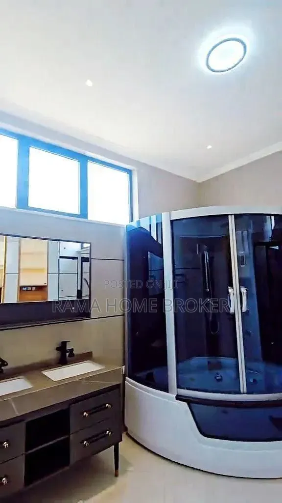 Furnished 9bdrm House in ሰአሊተ ምህረት አካባቢ, Yeka for sale