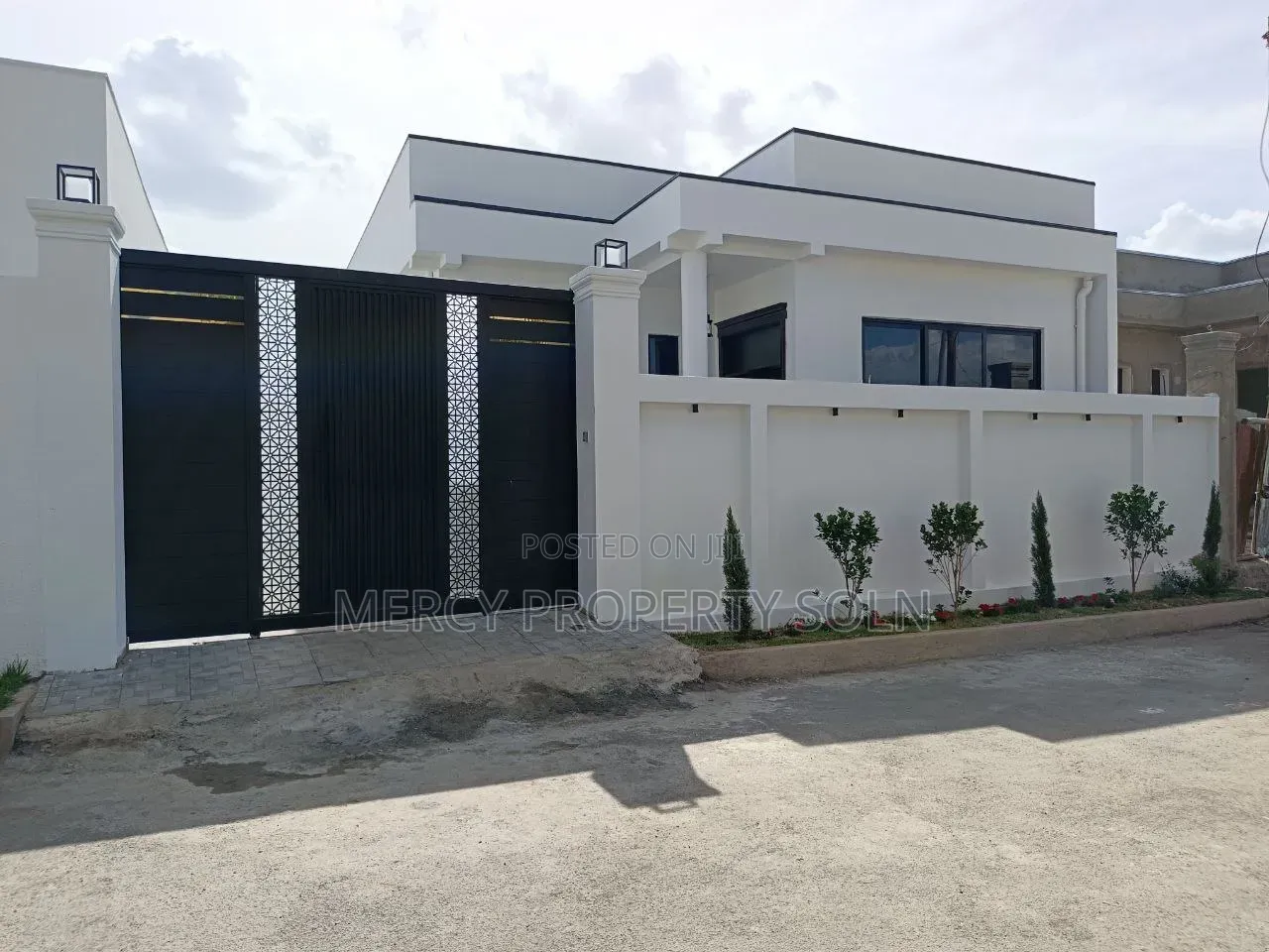 4bdrm House in Bole for sale
