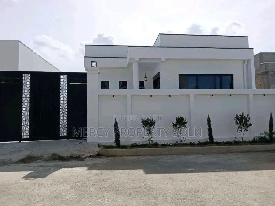 4bdrm House in Bole for sale