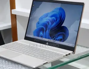New Laptop HP Pavilion 15 8GB Intel Core i5 SSD 512GB