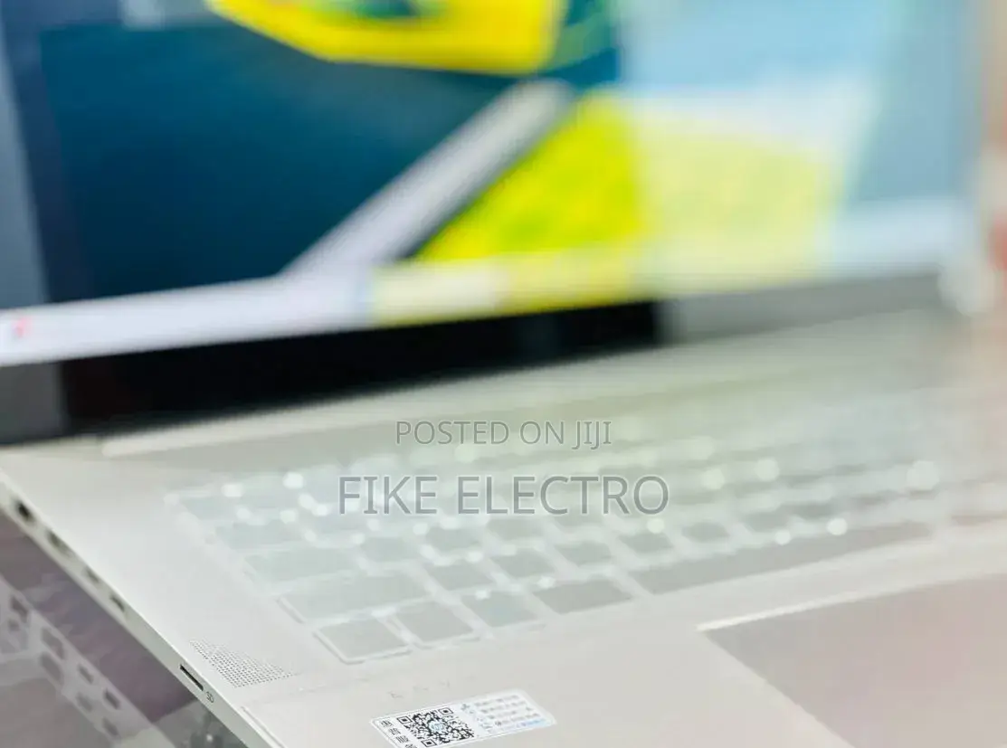 New Laptop HP Envy 15 16GB Intel Core i7 SSD 1T