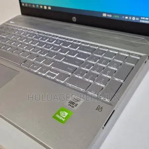 New Laptop HP Pavilion 15 8GB Intel Core i5 SSD 512GB
