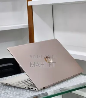 New Laptop HP Pavilion 15 8GB Intel Core i5 SSD 512GB