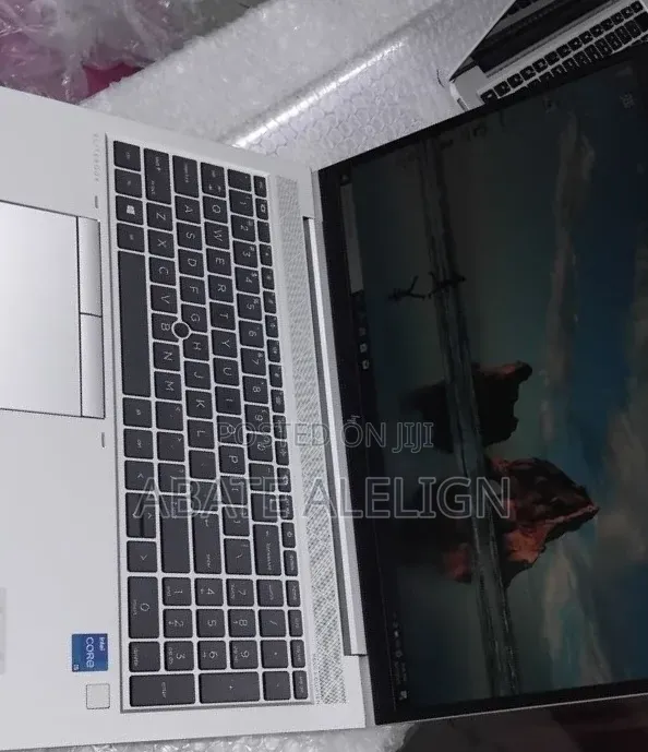 New Laptop HP EliteBook 850 G8 16GB Intel Core i5 SSD 512GB