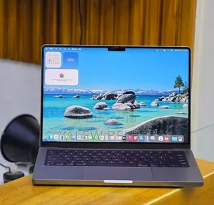 New Laptop Apple MacBook Pro 32GB Apple M1 Pro SSD 512GB