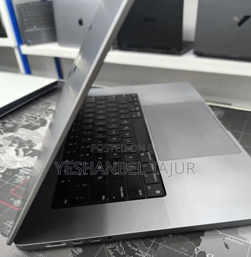 New Laptop Apple MacBook Pro 2021 M1 Max 32GB Apple M1 Max SSD 1T