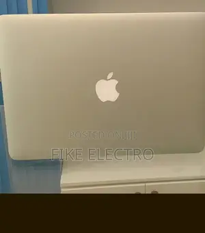 New Laptop Apple MacBook Air 2017 8GB Intel Core i5 SSD 128GB