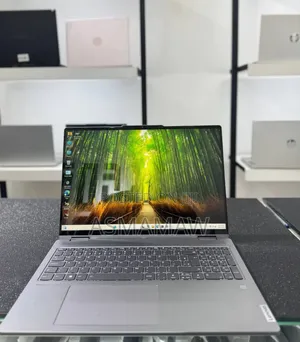 New Laptop Lenovo Yoga 7i 16GB Intel Core i5 SSD 512GB