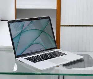 New Laptop Apple MacBook Pro 16GB Intel Core i7 SSD 512GB