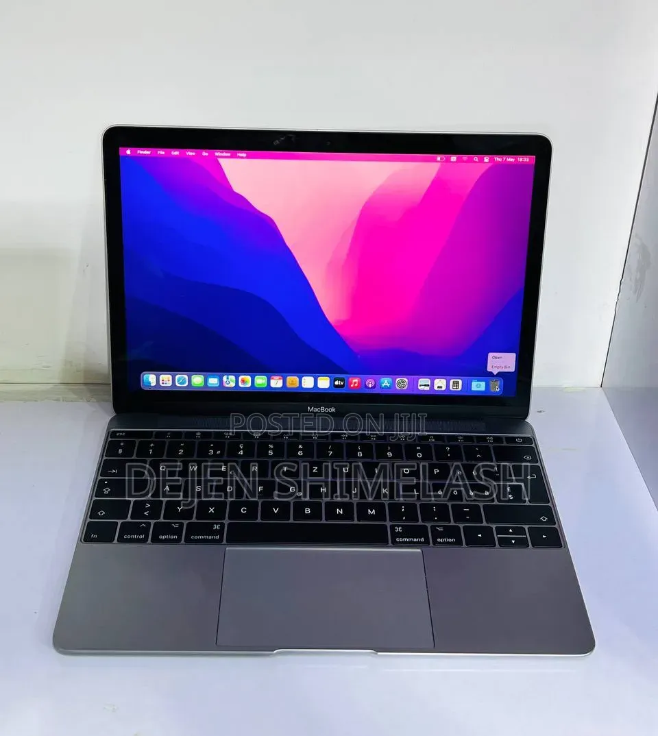 New Laptop Apple MacBook Pro 2017 8GB Intel Core i5 SSD 512GB