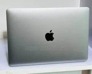New Laptop Apple MacBook Pro 2017 8GB Intel Core i5 SSD 512GB
