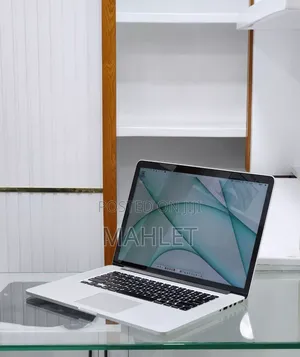 New Laptop Apple MacBook Pro 16GB Intel Core i7 SSD 512GB