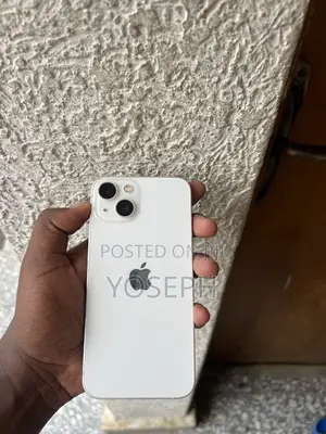 Apple iPhone 13 128 GB