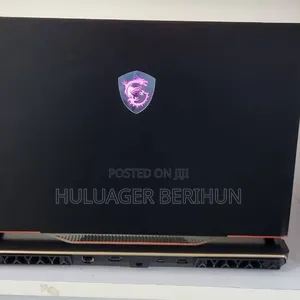 New Laptop MSI Raider GE68HX 13VI-202US 32GB Intel Core i9 SSD 1T