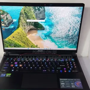 New Laptop MSI Raider GE68HX 13VI-202US 32GB Intel Core i9 SSD 1T