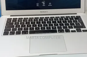 New Laptop Apple MacBook Air 2017 8GB Intel Core i5 SSD 128GB