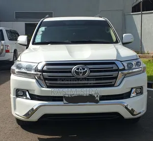 Toyota Land Cruiser 4.5 V8 TD 2016 Silver