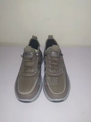 Men's Mesh Running Sneakers – Lightweight Anti-Slip Casual Shoes