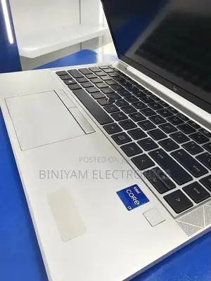 New Laptop HP EliteBook 840 G8 16GB Intel Core i7 SSD 512GB