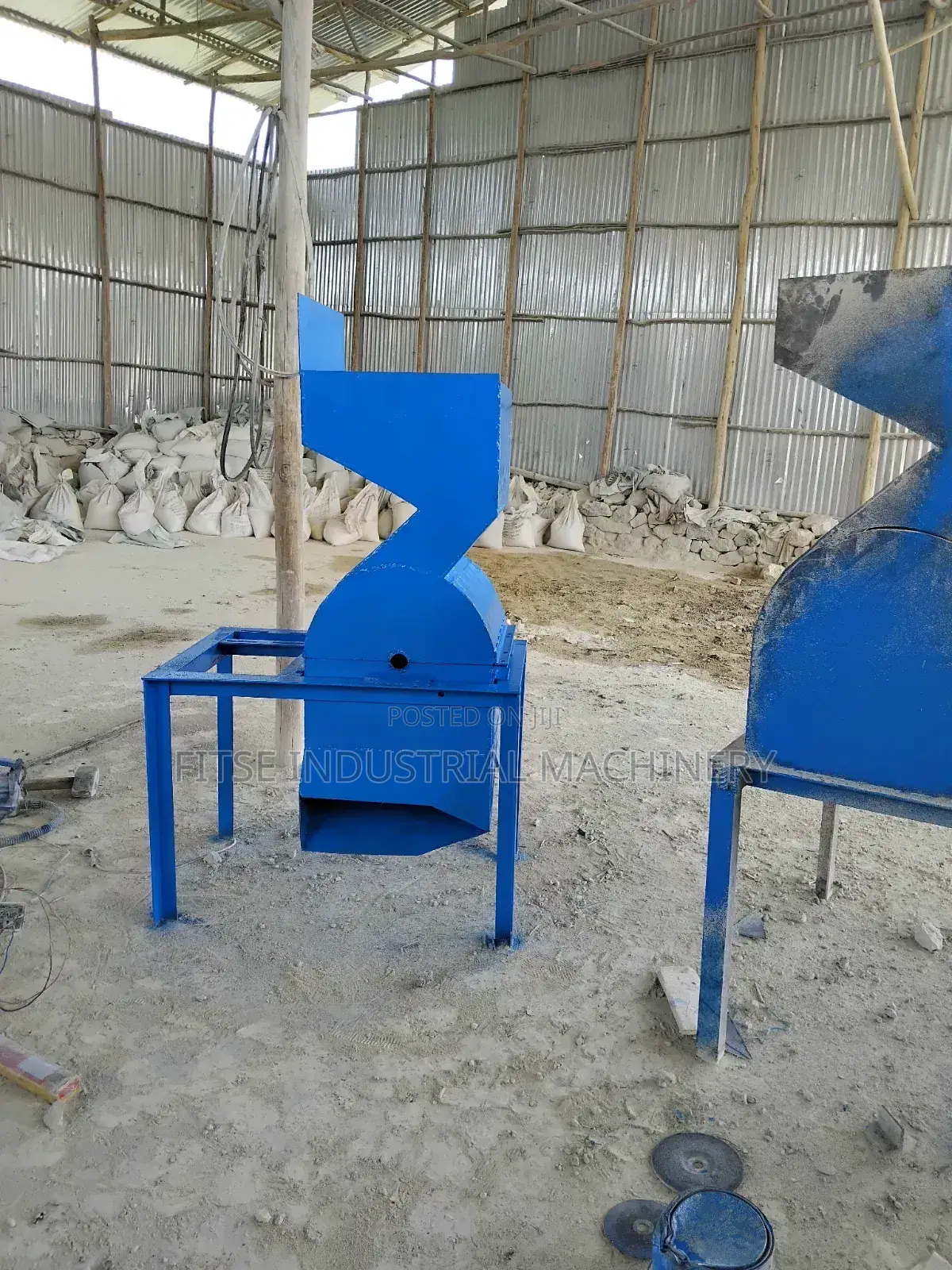Hammer Mill ለ ኮምቼ መፍጫ እና ለ መኖ ማቀነባበሪያ