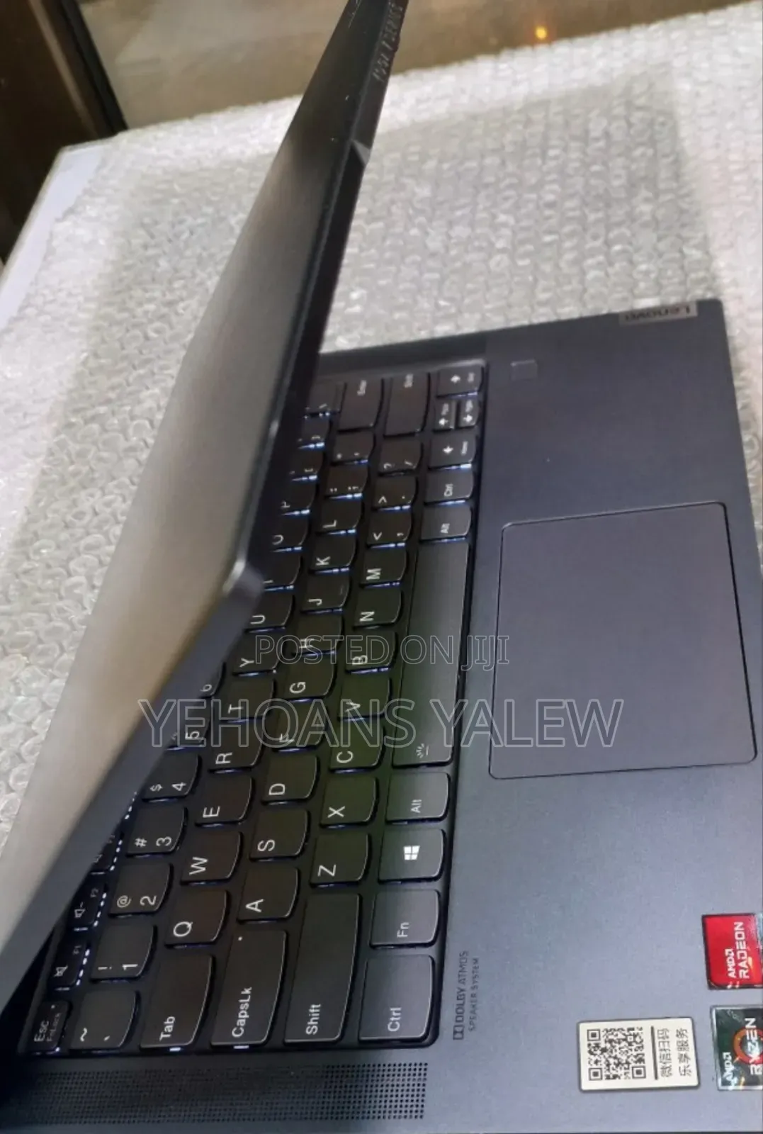 New Laptop Lenovo Yoga 710 16GB AMD Ryzen 7 SSD 512GB