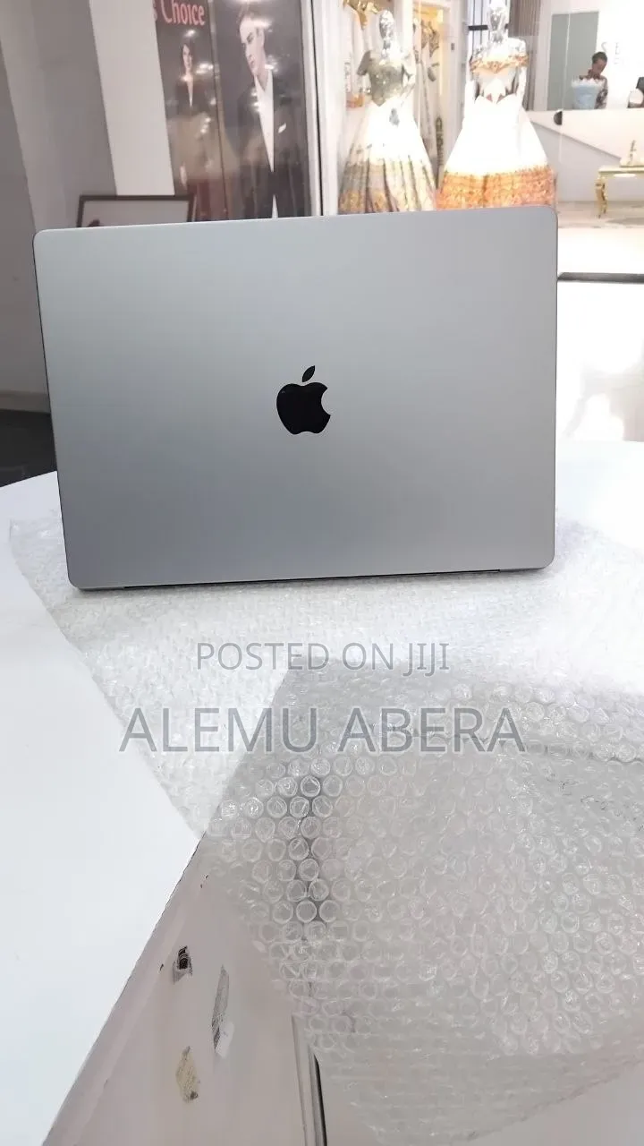 New Laptop Apple MacBook Pro 2021 M1 Max 64GB Apple M1 Max SSD 1T