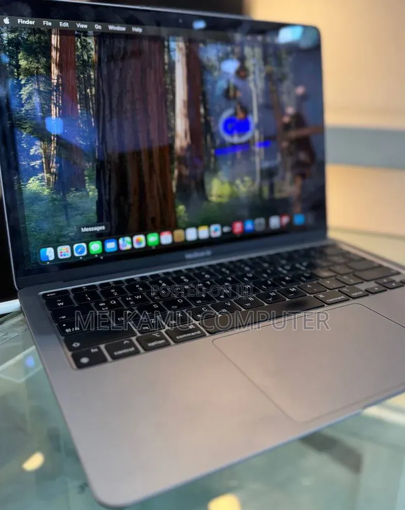 New Laptop Apple MacBook Air 16GB Apple M1 SSD 256GB