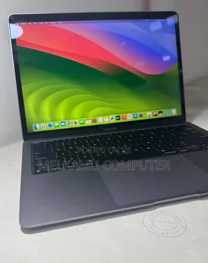 New Laptop Apple MacBook Air 16GB Apple M1 SSD 256GB