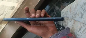New Samsung Galaxy S20 FE 128 GB Blue