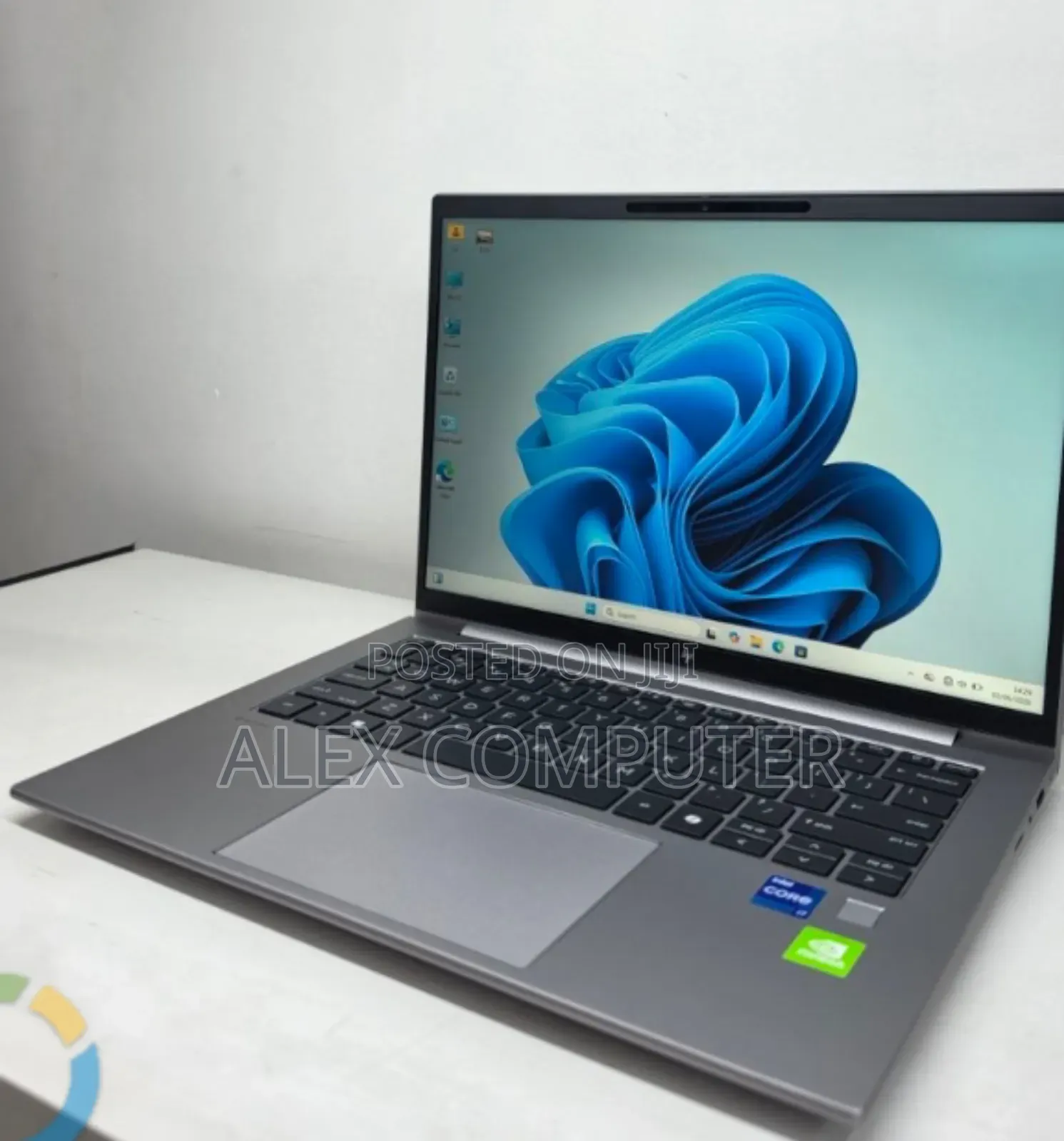 New Laptop HP ZBook Firefly 14 G10 16GB Intel Core i7 SSD 512GB